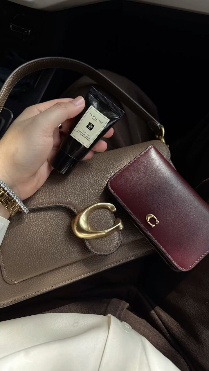 Timeless Style, Pocket-Sized